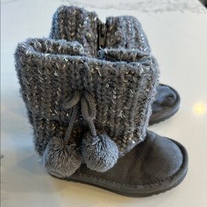 Gray Knit Pom Pom Boots